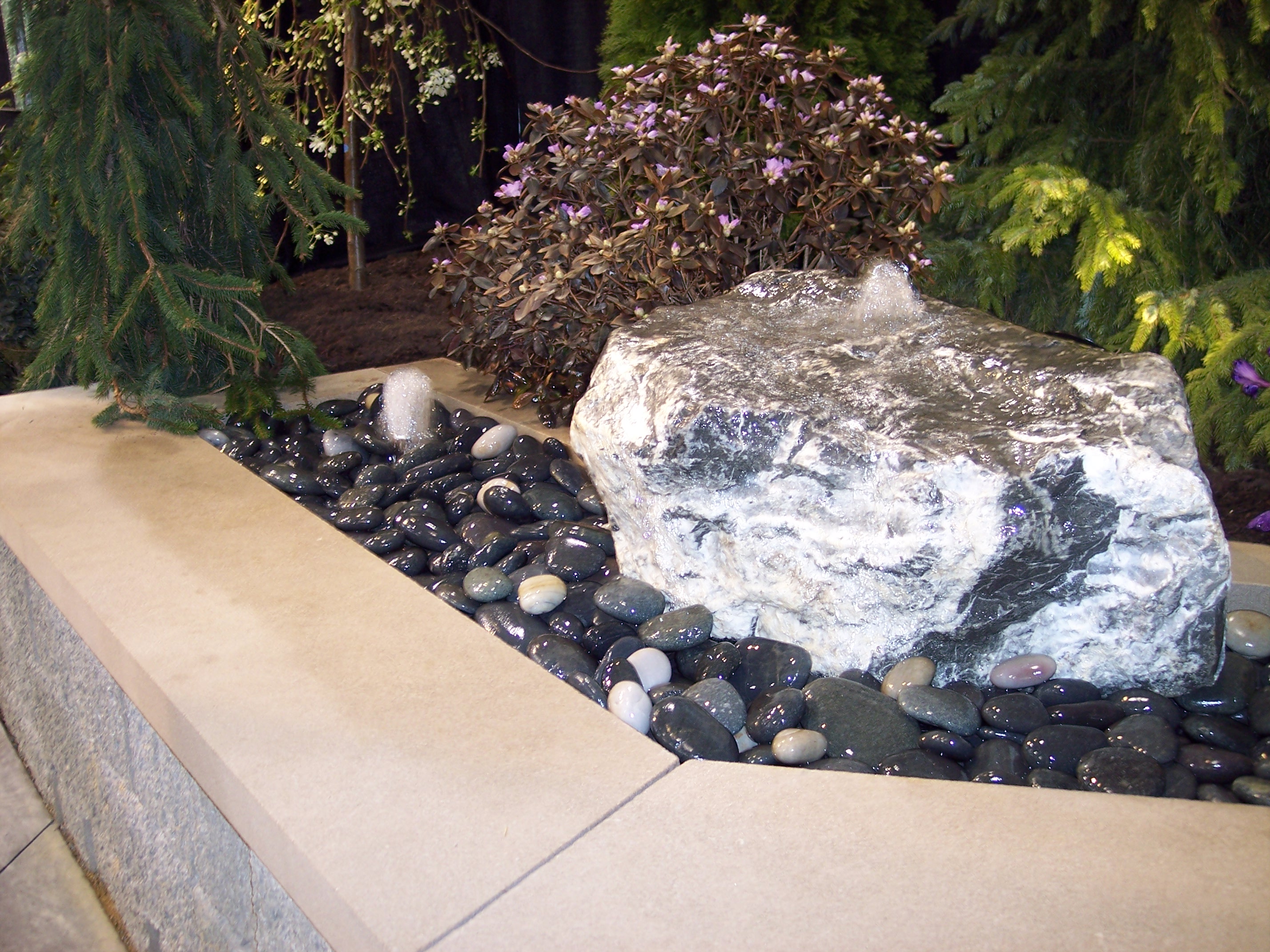 Bubbling Boulder 2010 Flower and Patio Show