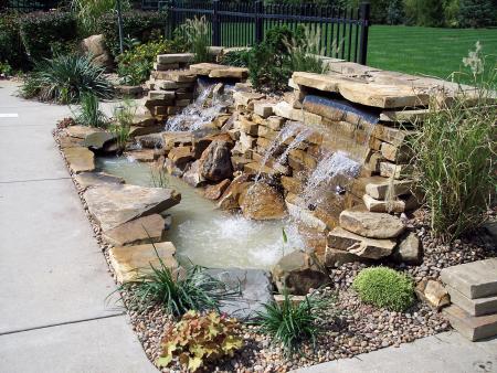 Vertical Water Feature to fit in a narrow area